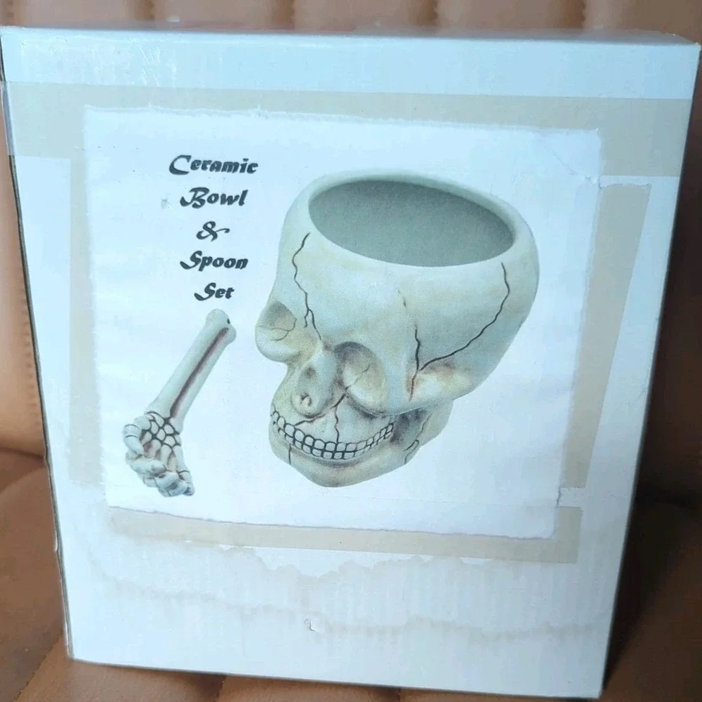 Skull Bowl with Skeleton Arm Spoon Decorative Halloween Ceramic NIB